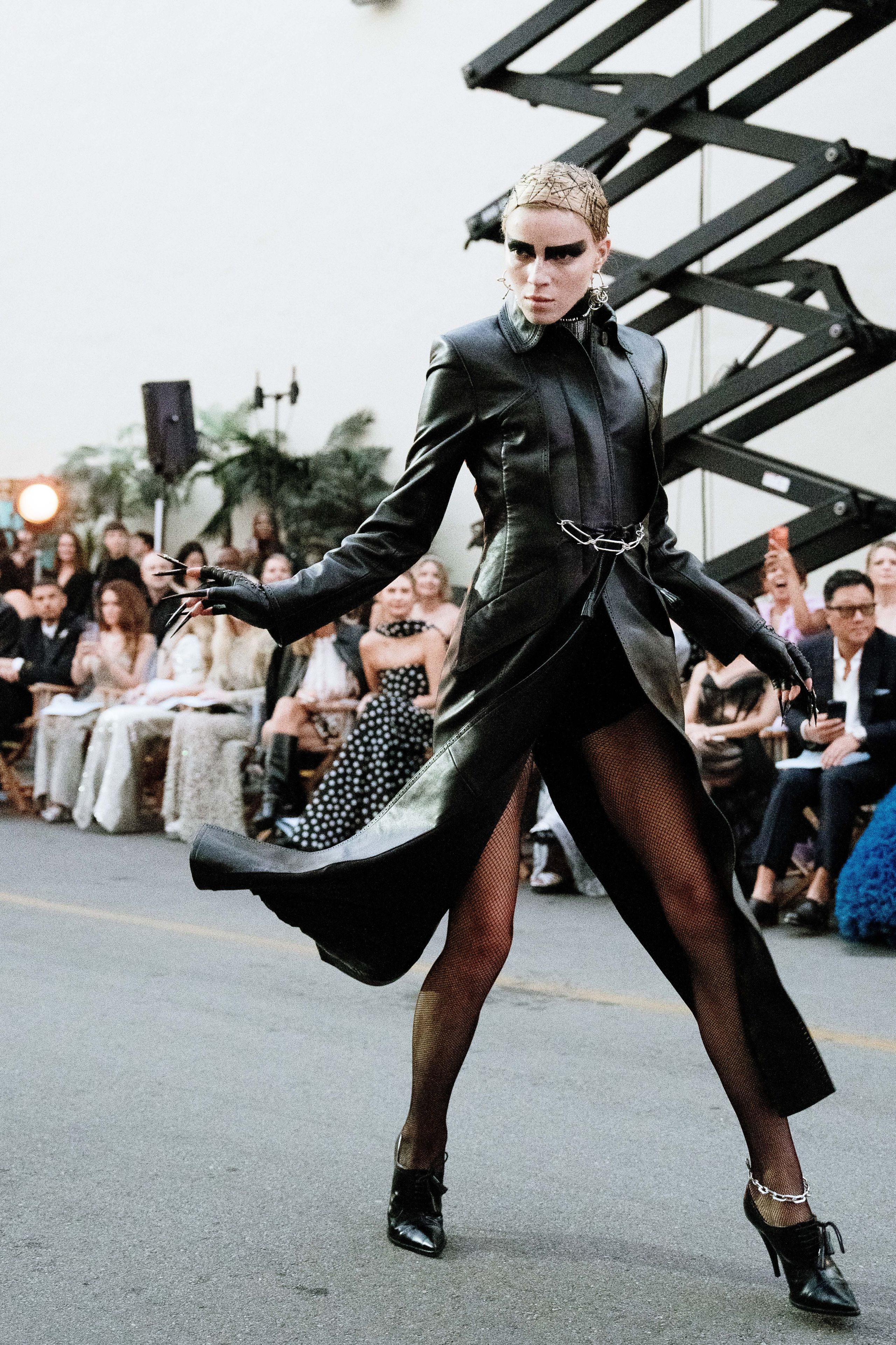 Atmosphere Look 2