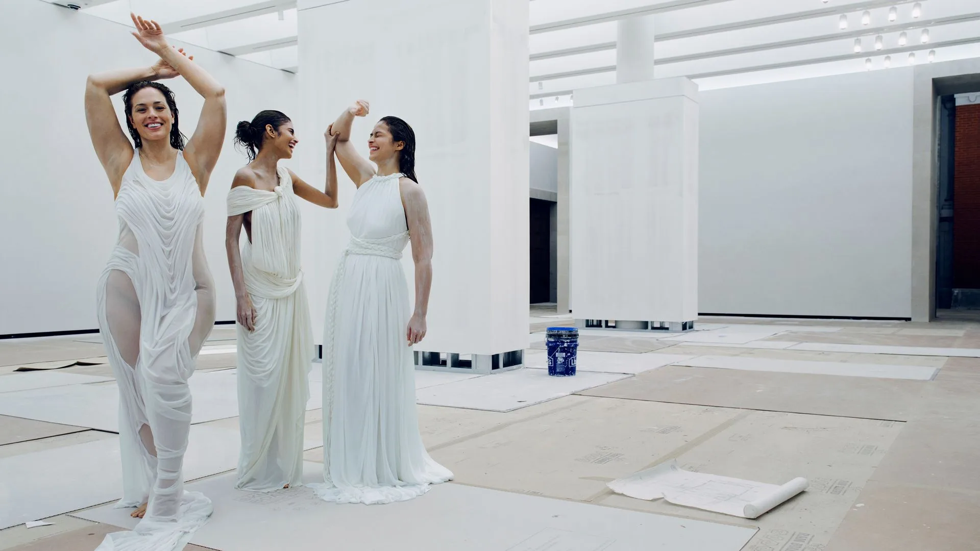 В Метрополитен-музее открывается Costume Art: моде — место в центре музея